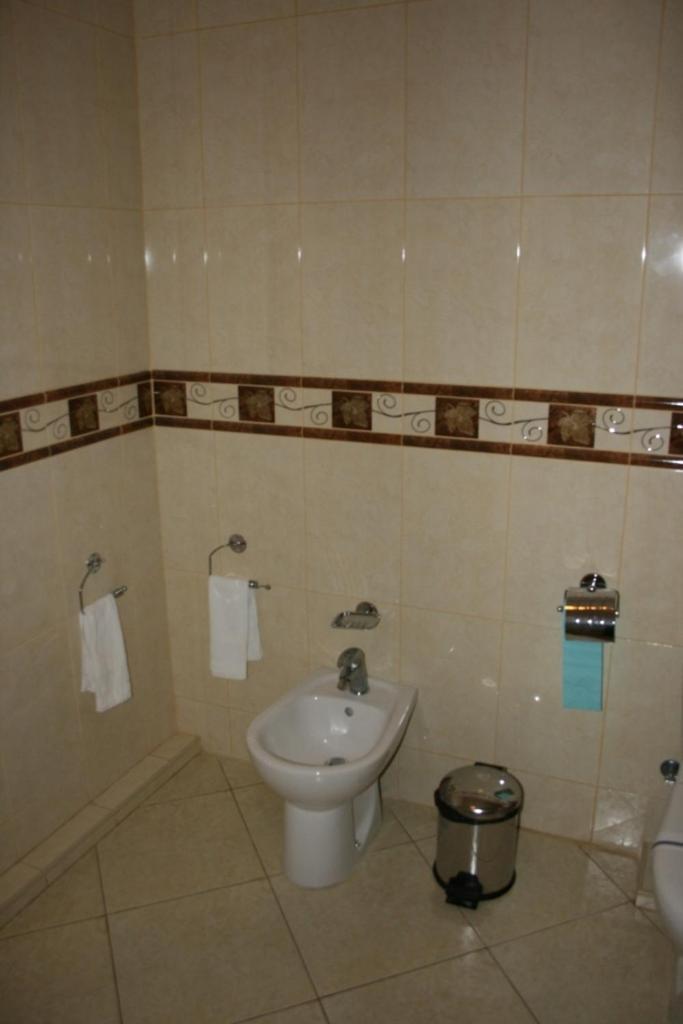 Prague Hotel Zaporizhia Buitenkant foto