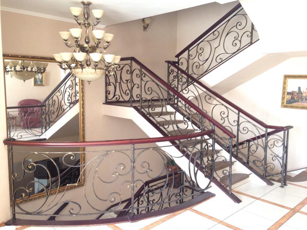 Prague Hotel Zaporizhia Buitenkant foto