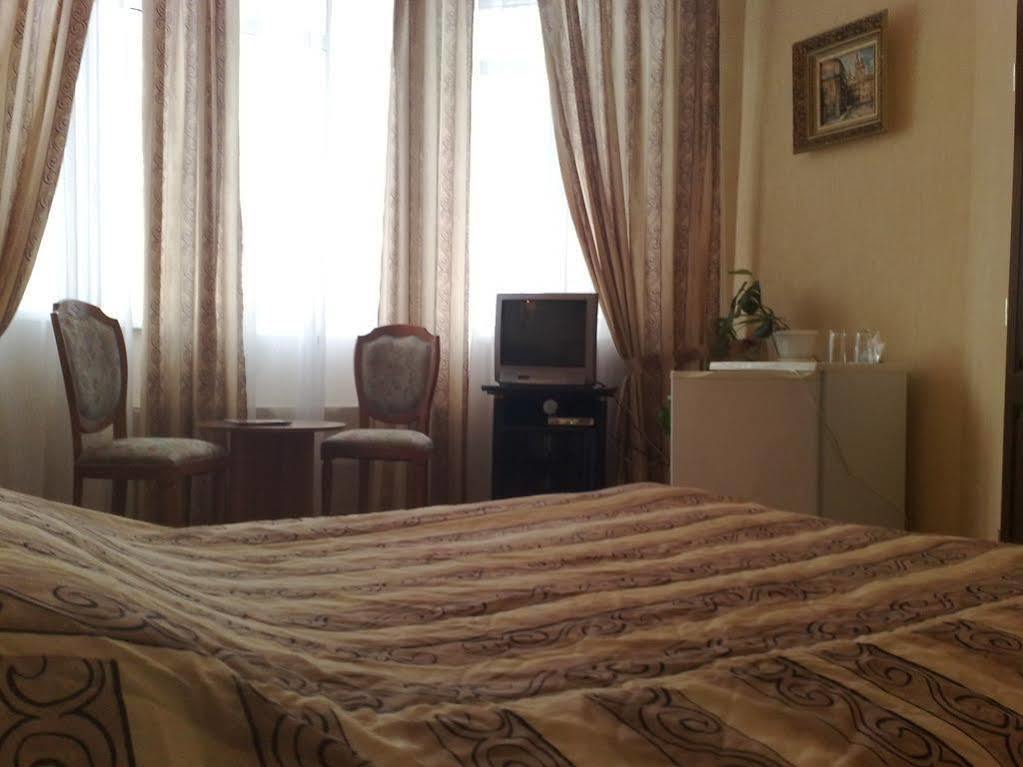 Prague Hotel Zaporizhia Buitenkant foto