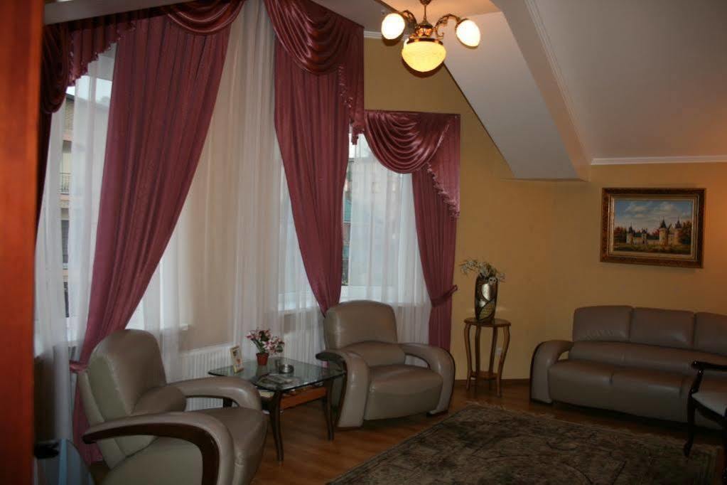 Prague Hotel Zaporizhia Buitenkant foto
